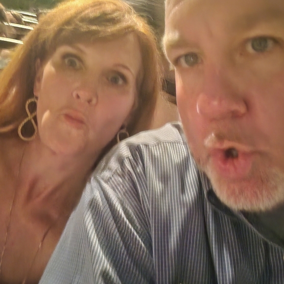 Meet your Posher, Megan - Picture 2 of 3